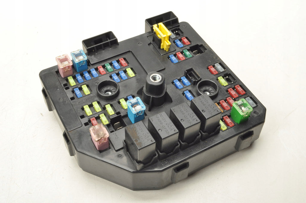 CHEVROLET CAPTIVA AND 2.2 VCDI 184KM FUSE BOX 95381483
