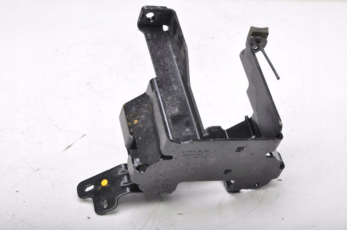 CITROEN C4 III e-C4 MOUNTING BRACKET 9826651580