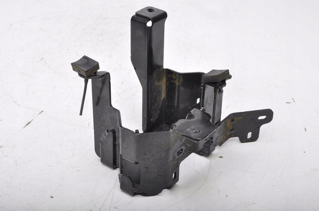 CITROEN C4 III e-C4 MOUNTING BRACKET 9826651580