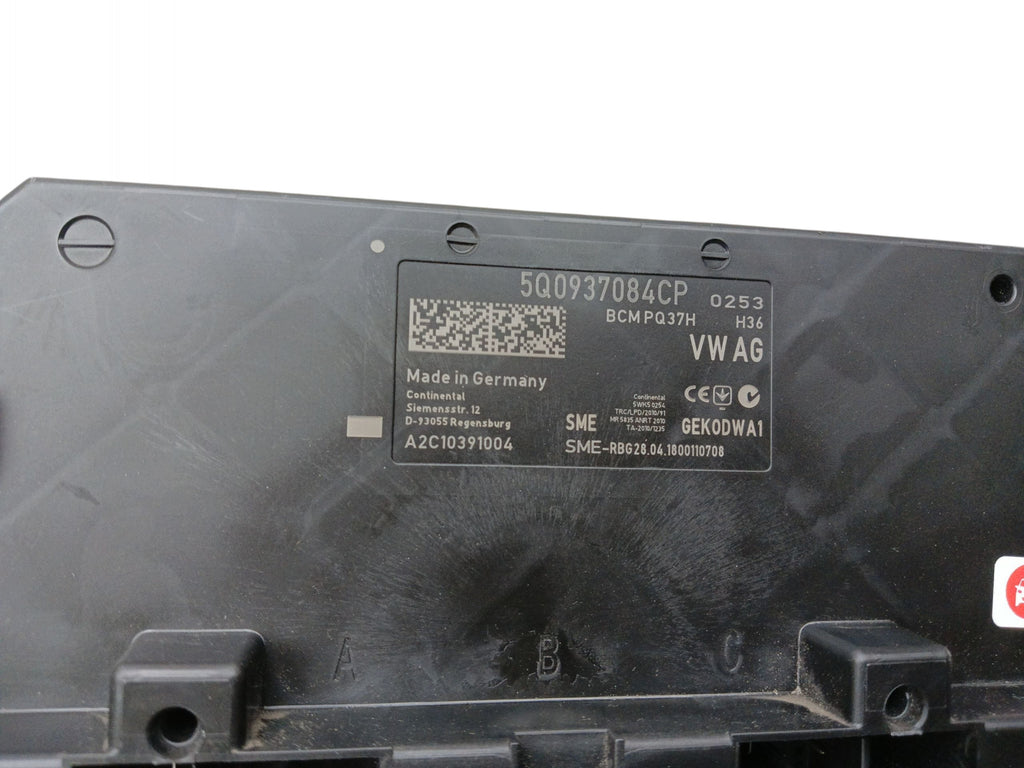 COMFORT CONTROLLER MODULE BCM SEAT LEON III GOLF VII A3 8V 5Q0937084CP