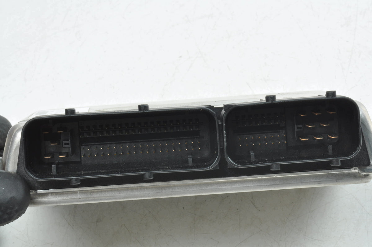 COMPUTER ENGINE CONTROLLER AUDI A4 B6 1.8 T163KM 8E0909518AA 8E0909018A