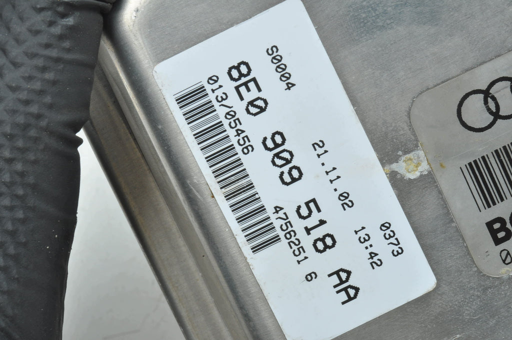 COMPUTER ENGINE CONTROLLER AUDI A4 B6 1.8 T163KM 8E0909518AA 8E0909018A