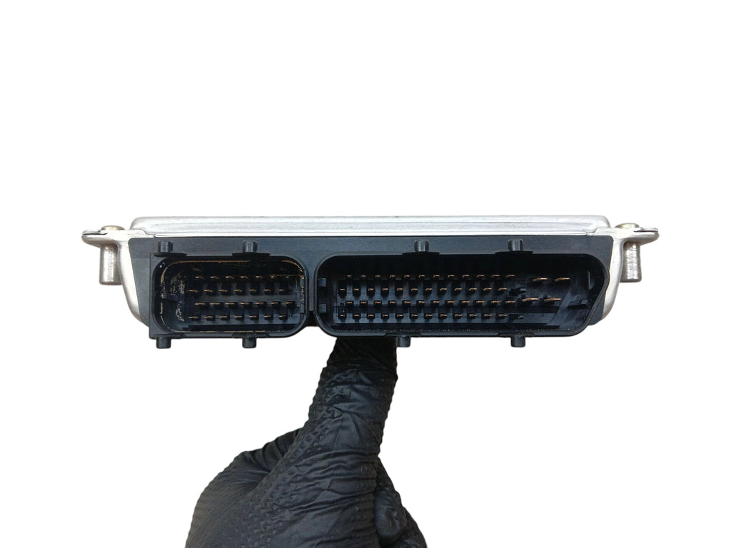 COMPUTER ENGINE CONTROLLER AUDI A6 C5 1.8 T 150KM 4B0907557A 0261204256