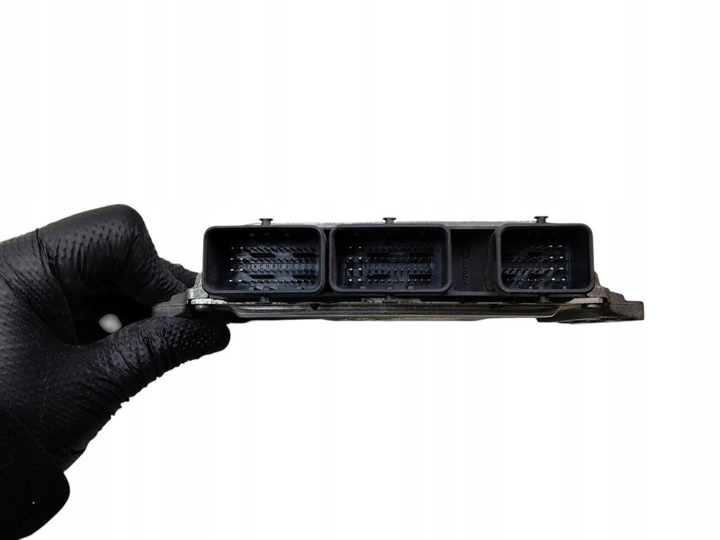 COMPUTER ENGINE CONTROLLER RENAULT SCENIC II 1.6 16V 8200509963 8200606038