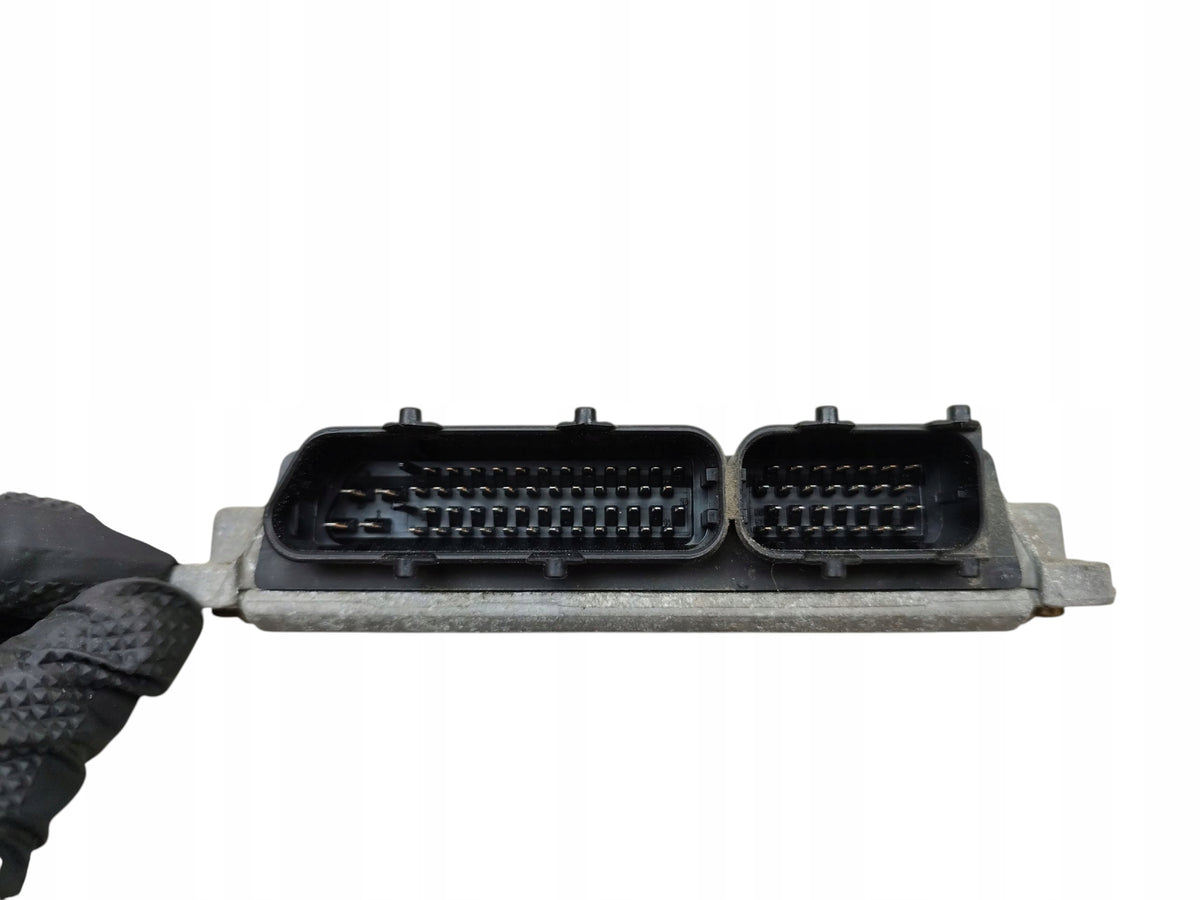 COMPUTER ENGINE CONTROLLER SKODA OCTAVIA I 1.8 T 06A906018GB 0261206520