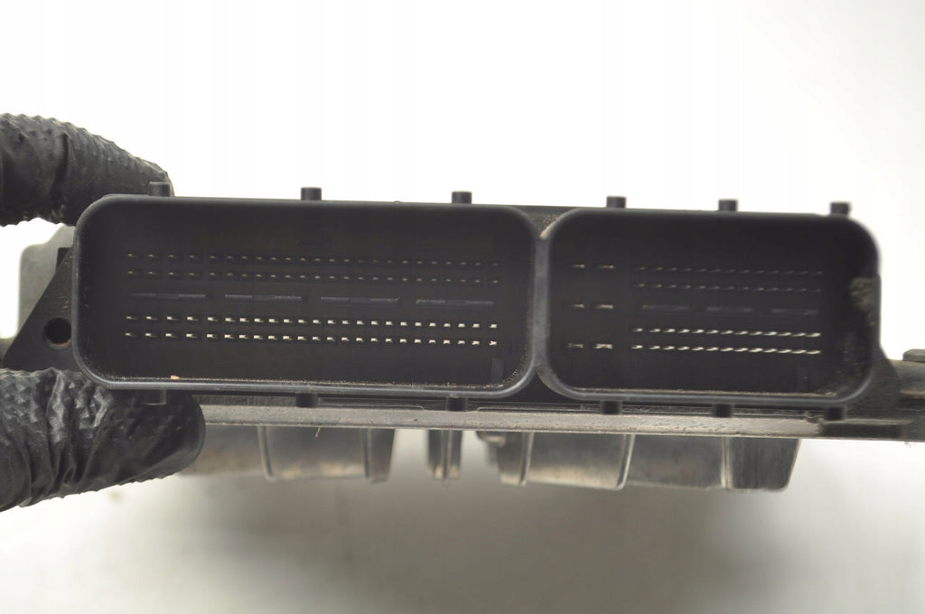 COMPUTER ENGINE CONTROLLER VOLVO C30 S40 C70 V50 XC90 2.4 D5 200KM 31272463