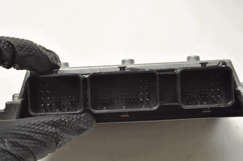 COMPUTER ENGINE CONTROLLER VOLVO C30 S40 II V50 C70 2.0 16V 145KM 30788961
