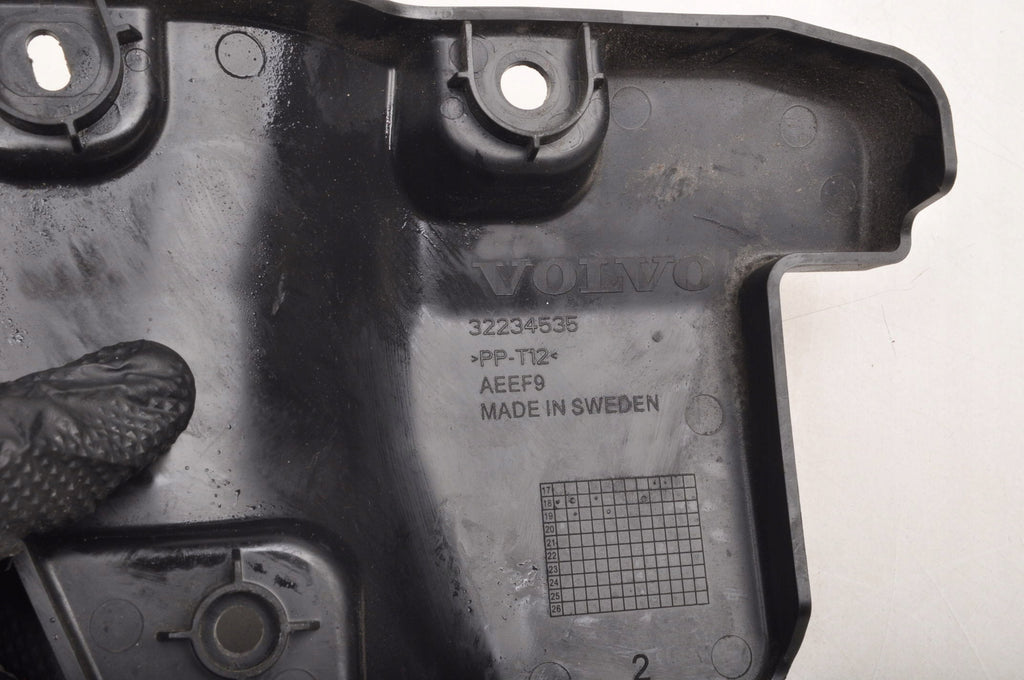 COVER PLASTIC MASK LOCK VOLVO XC40 II 32234535