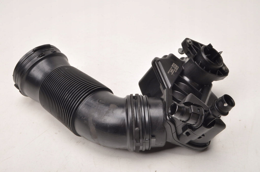 CUPRA FORMENTOR 1.5 TSI AIR INTAKE PIPE 23R 05E129654K 5Q0129684D