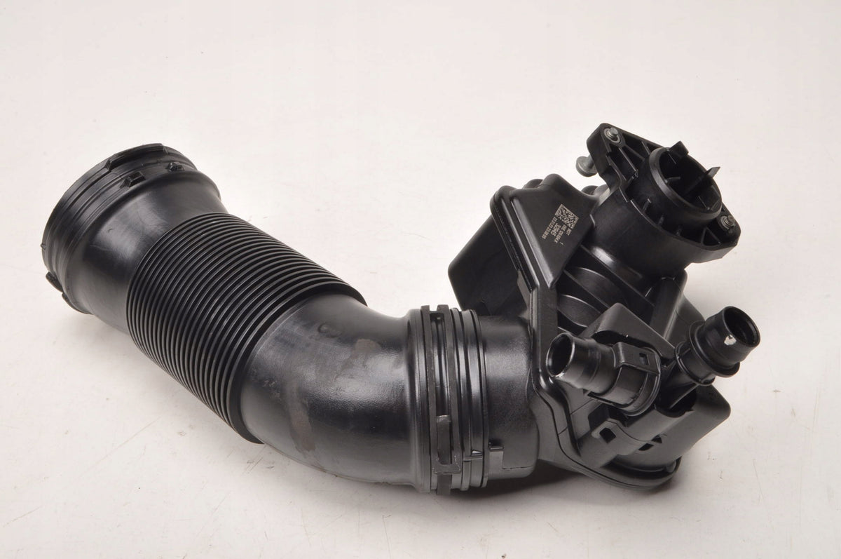 CUPRA FORMENTOR 1.5 TSI AIR INTAKE PIPE 23R 05E129654K 5Q0129684D