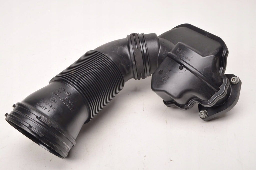CUPRA FORMENTOR 1.5 TSI AIR INTAKE PIPE 23R 05E129654K 5Q0129684D