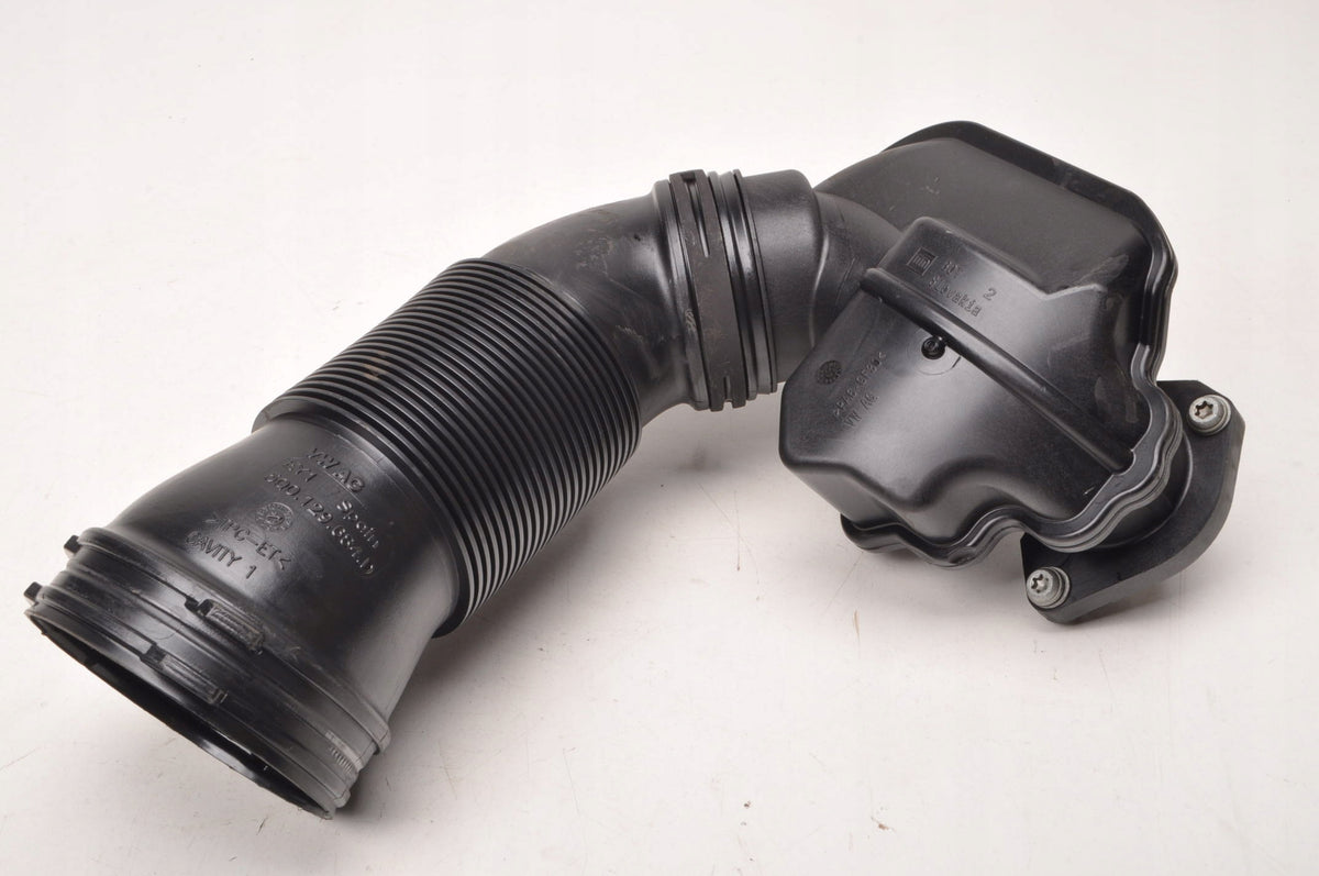 CUPRA FORMENTOR 1.5 TSI AIR INTAKE PIPE 23R 05E129654K 5Q0129684D