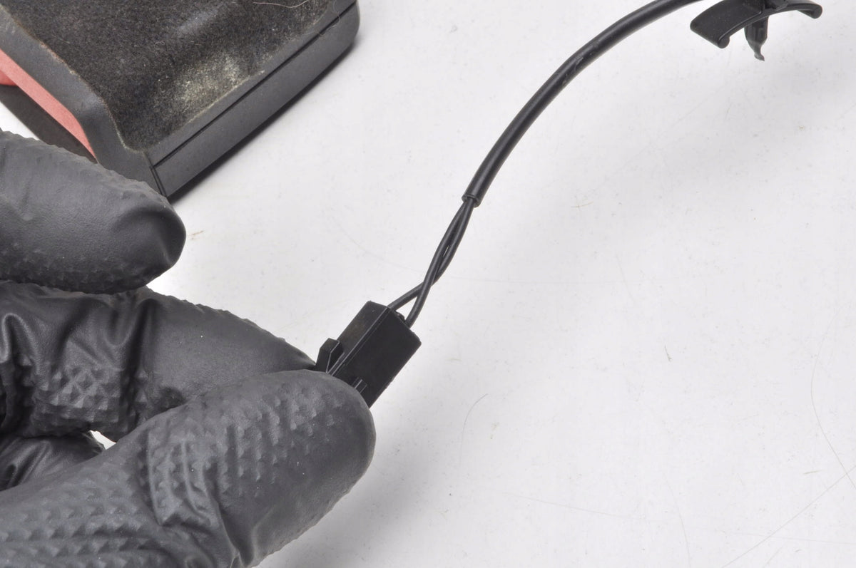 CUPRA FORMENTOR SEAT BELT CLASPS 2024R RIGHT 8Y0857755MNB