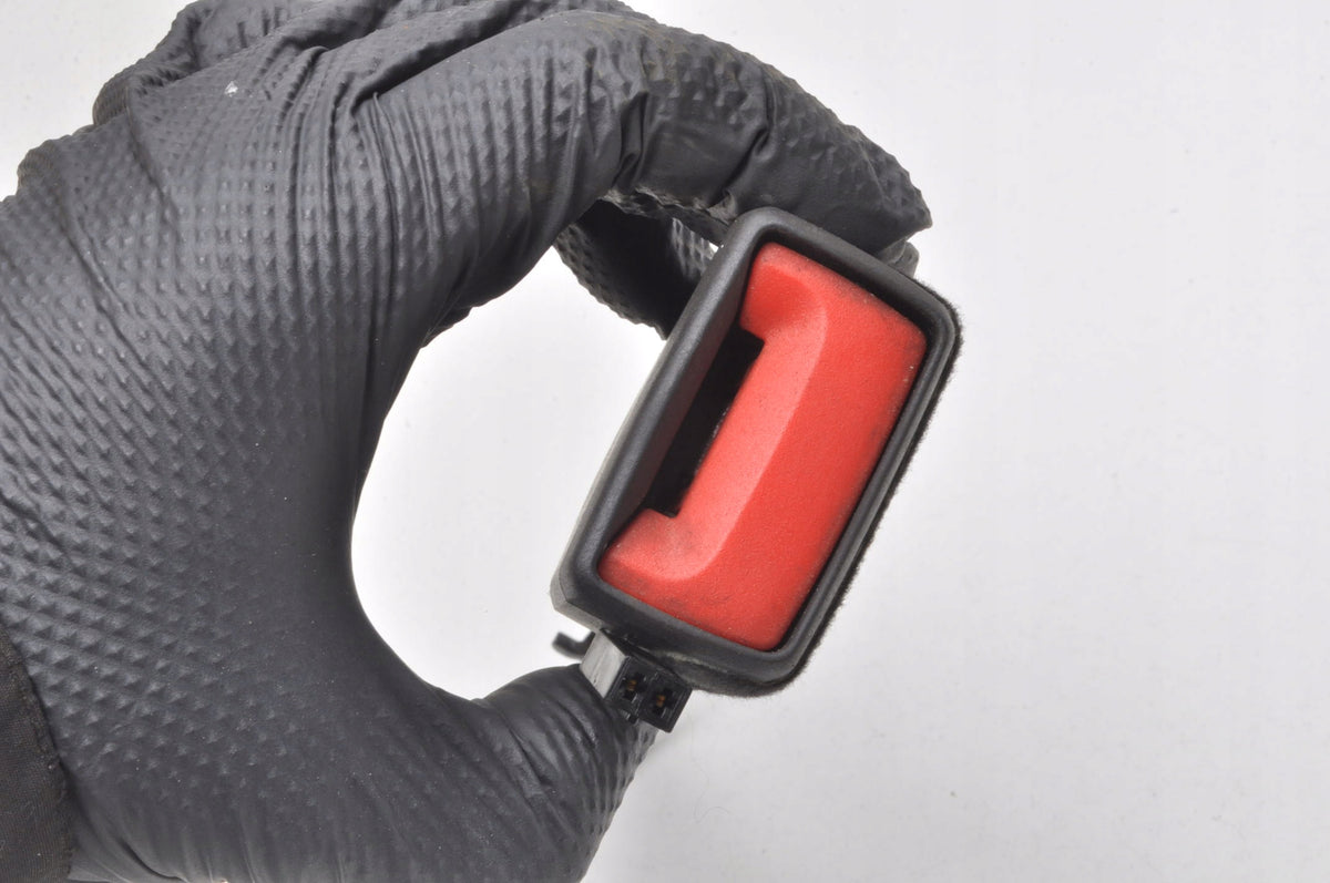 CUPRA FORMENTOR SEAT BELT CLASPS 2024R RIGHT 8Y0857755MNB