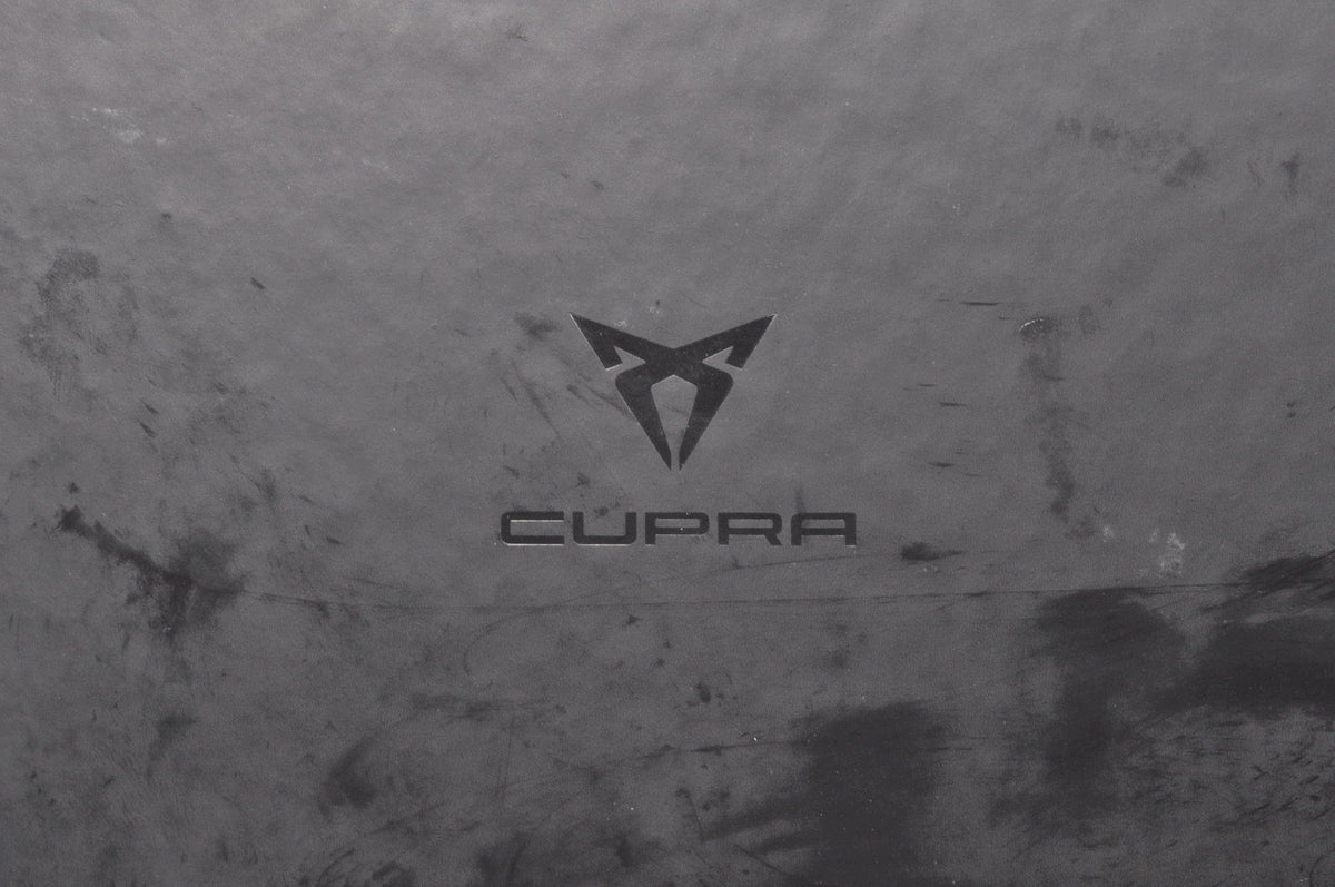 CUPRA LEON CARBON KEYCAPS BOX CUPRA 5FA087013E BRACELETS