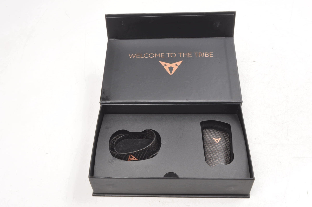 CUPRA LEON CARBON KEYCAPS BOX CUPRA 5FA087013E BRACELETS