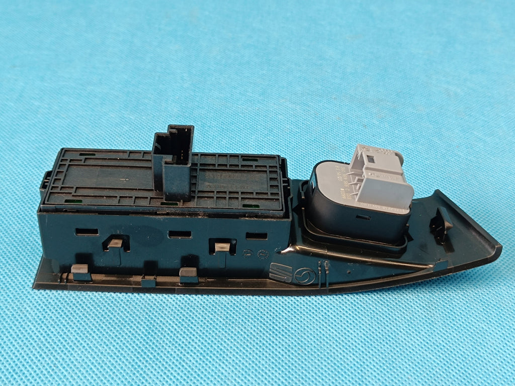 CUPRA LEON COMBI 2023 R PANEL DRIVER WINDOW MIRROR SWITCH 5G0959857E
