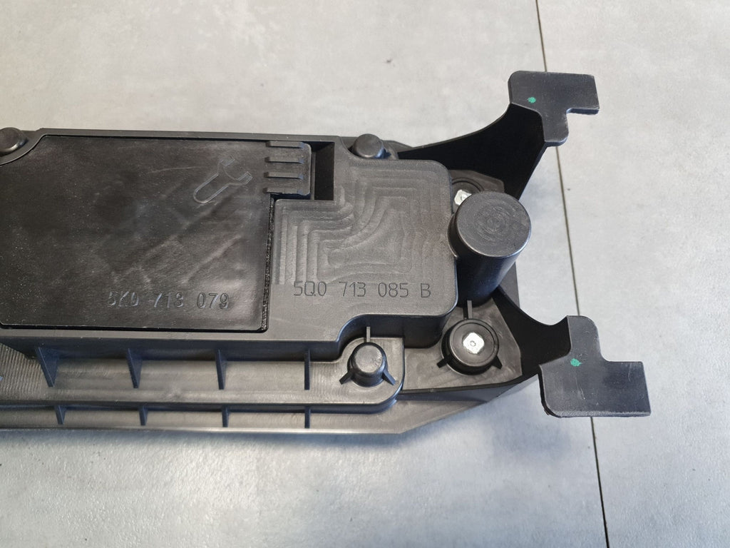 Cupra Ateca gear lever base 5Q0713085B