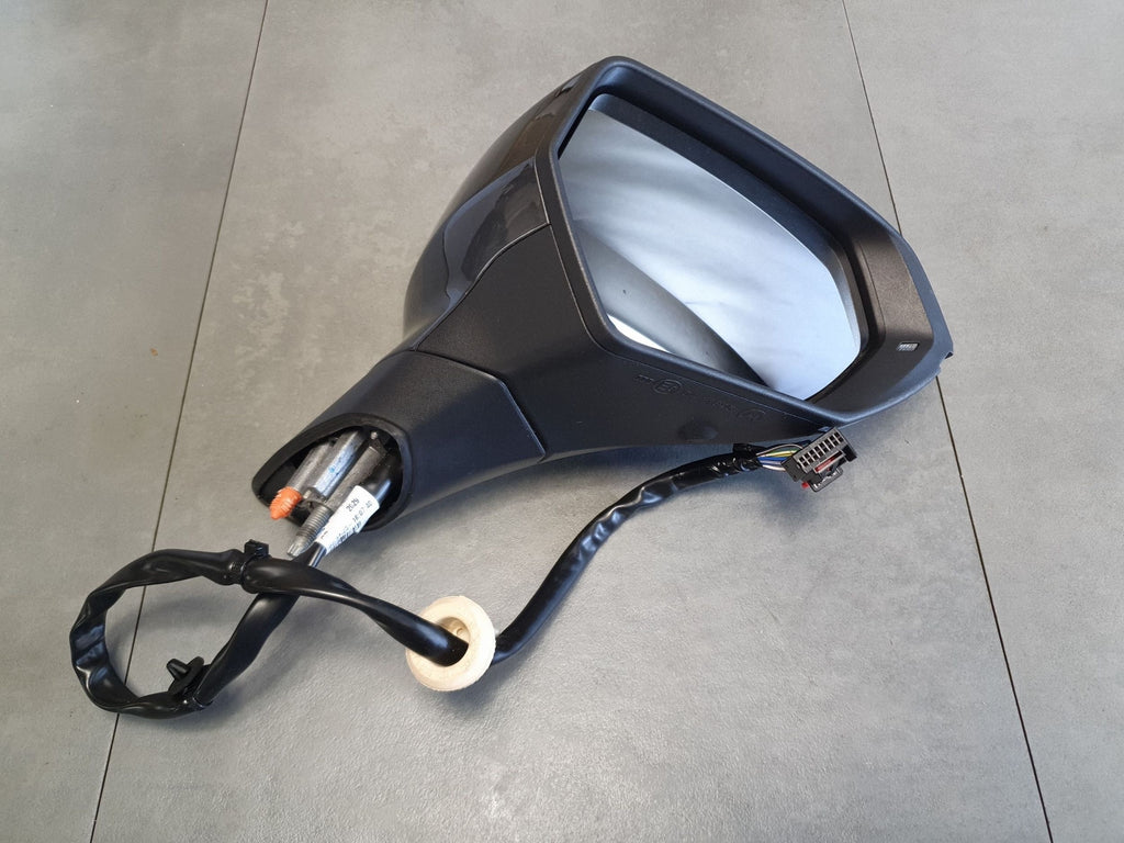 Cupra Leon IV Right Electric Side Mirror 5FB857508AF 13pin