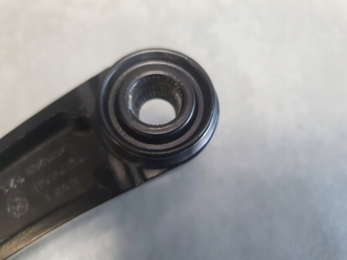 Cupra Terramar Windshield wiper arm left 83H955407