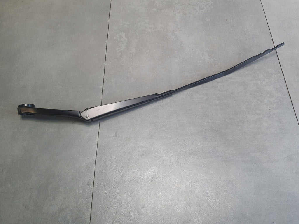 Cupra Terramar Windshield wiper arm left 83H955407