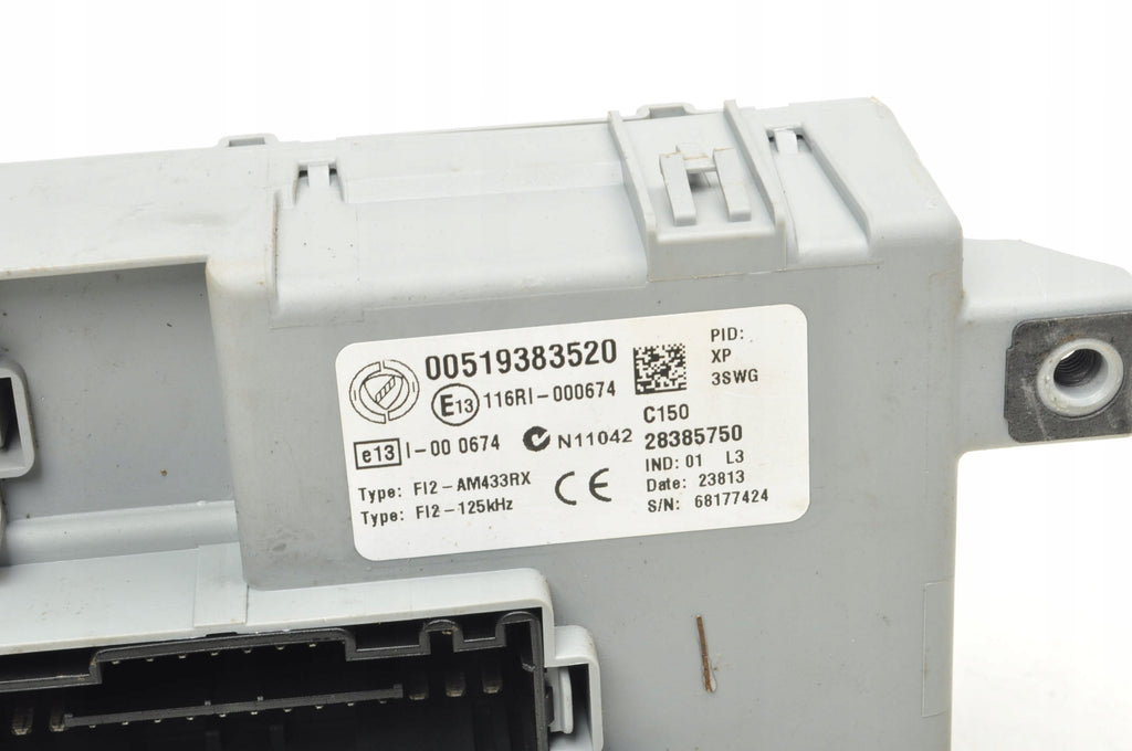 DOBLO D OPEL COMBO D 1.3 CDTI FUSE BOX 00519383520