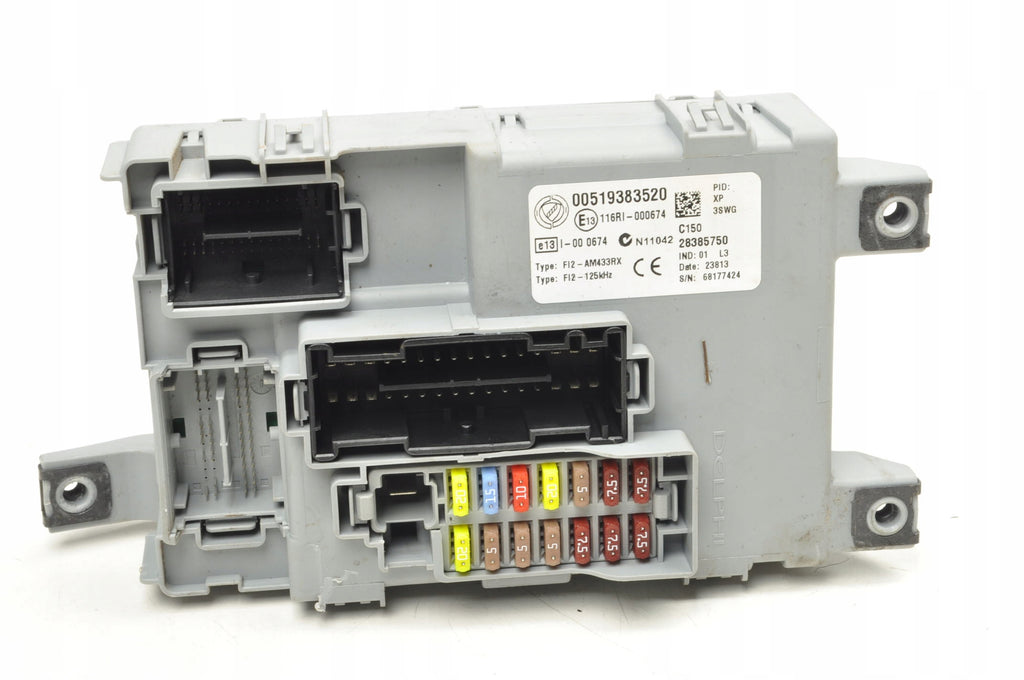 DOBLO D OPEL COMBO D 1.3 CDTI FUSE BOX 00519383520