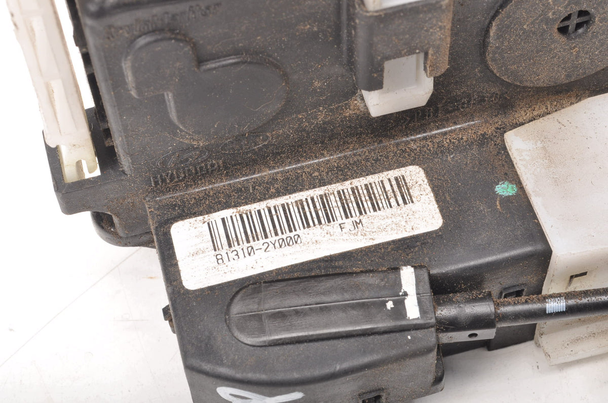 DOOR LOCK LEFT FRONT HYUNDAI IX35 81310-2Y000 6 PIN