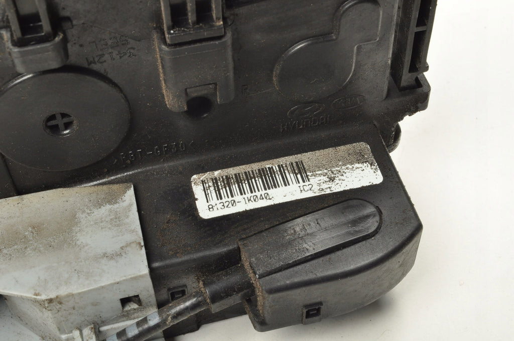DOOR LOCK RIGHT FRONT 7 PIN UK HYUNDAI IX20 81320-1K040