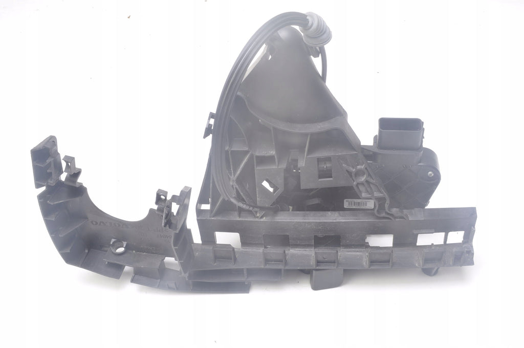 DOOR LOCK RIGHT FRONT EUROPE VOLVO S40 II V50 30799303