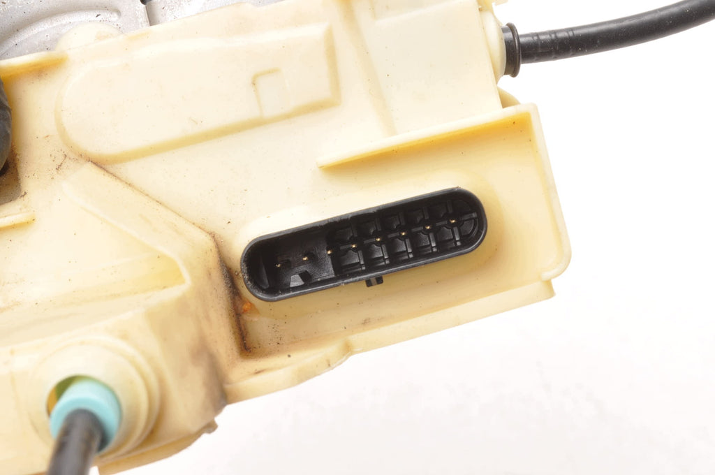 DOOR LOCK RIGHT REAR VOLVO S60 III 32131413 | 8 PIN