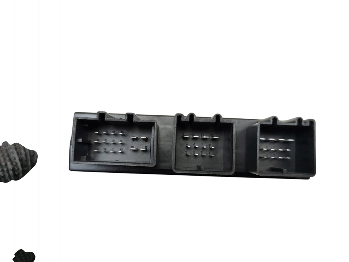 DRIVER HOOK MODULE MERCEDES W204 W212 X204 A2049007905 A2125451232