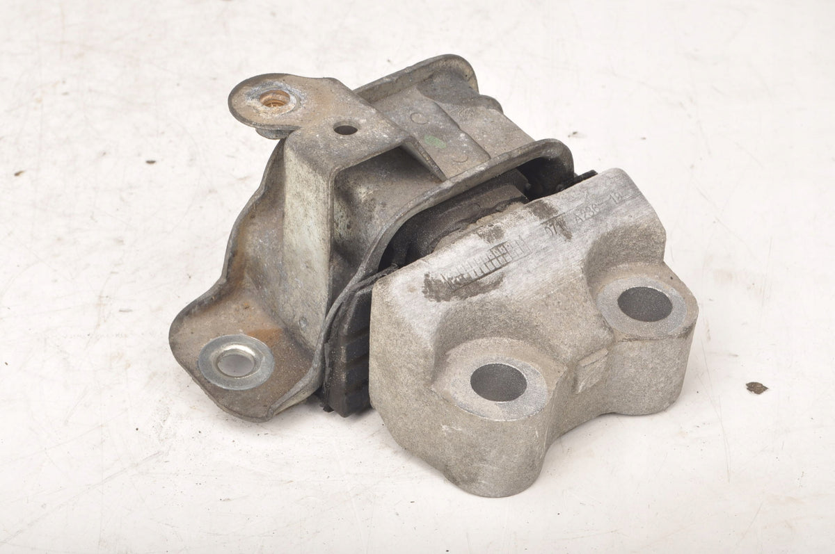 FIAT 500L 1.3 D ENGINE CUSHION 071A23619