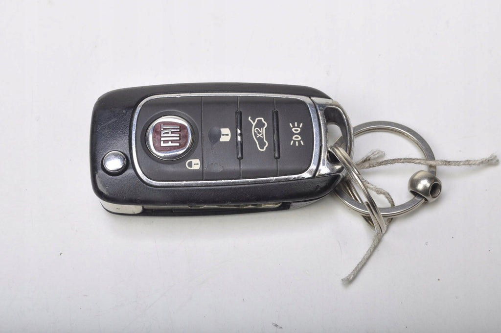 FIAT 500X KEY IGNITION 519773460