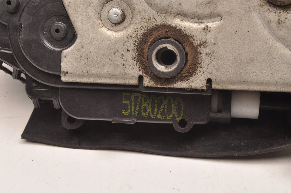 FIAT CROMA DOOR LOCK RIGHT FRONT 51780200 EUROPE 6PIN