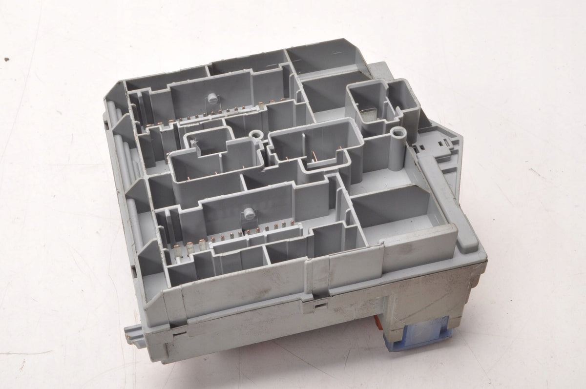 FIAT CROMA II 1.9 D FUSE BOX 51738103