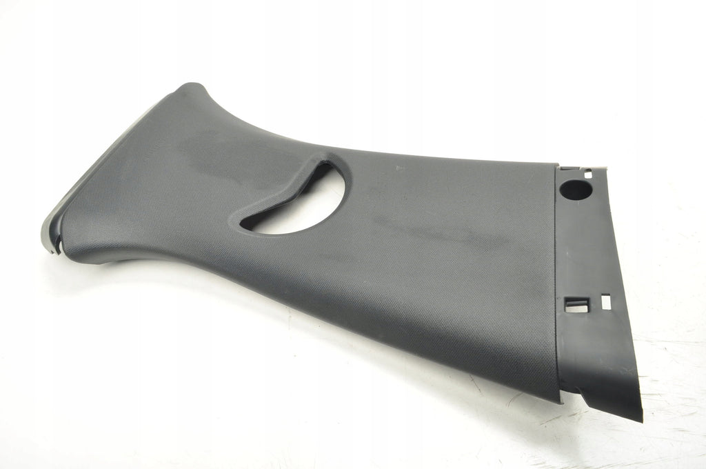 FORD EXPLORER VII POST COVER RIGHT R2KB-R24582-AEW