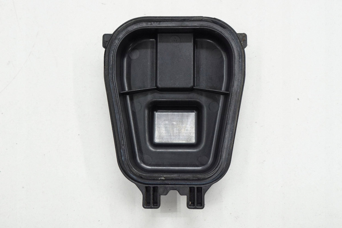 FORD KUGA II MK2 14R LAMP CAP COVER FRONT CV44-13A136-AA