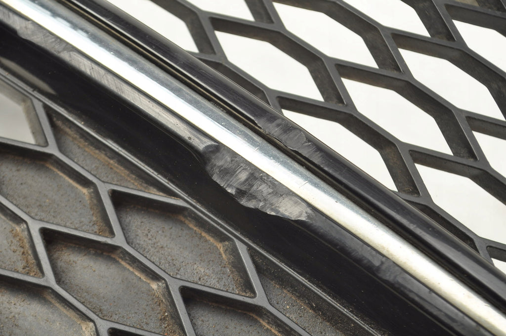 FRAME HALOGEN GRILLE LEFT AUDI Q5 S-LINE LIFT 8R0807681S