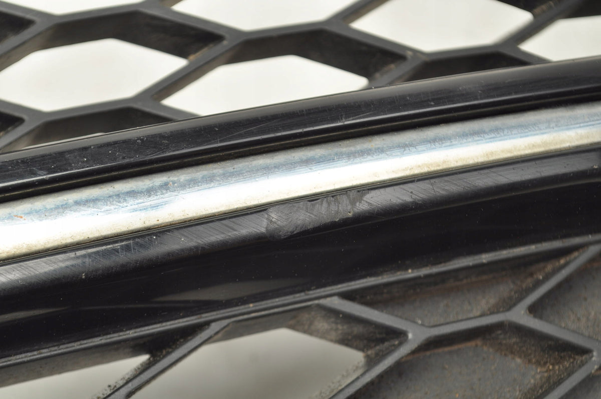 FRAME HALOGEN GRILLE LEFT AUDI Q5 S-LINE LIFT 8R0807681S