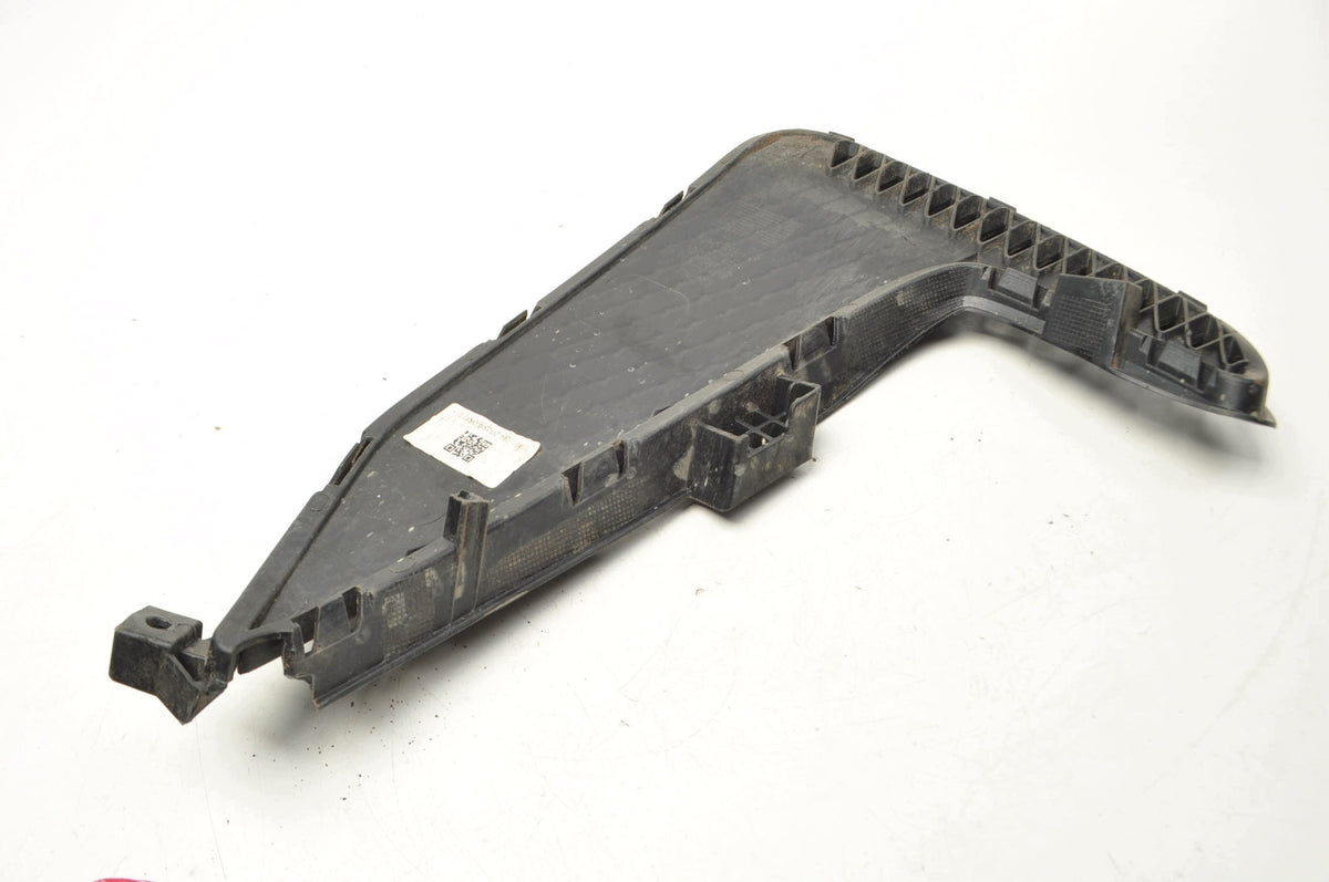FRAME HALOGEN GRILLE LEFT MG 3 III 11222235 2025