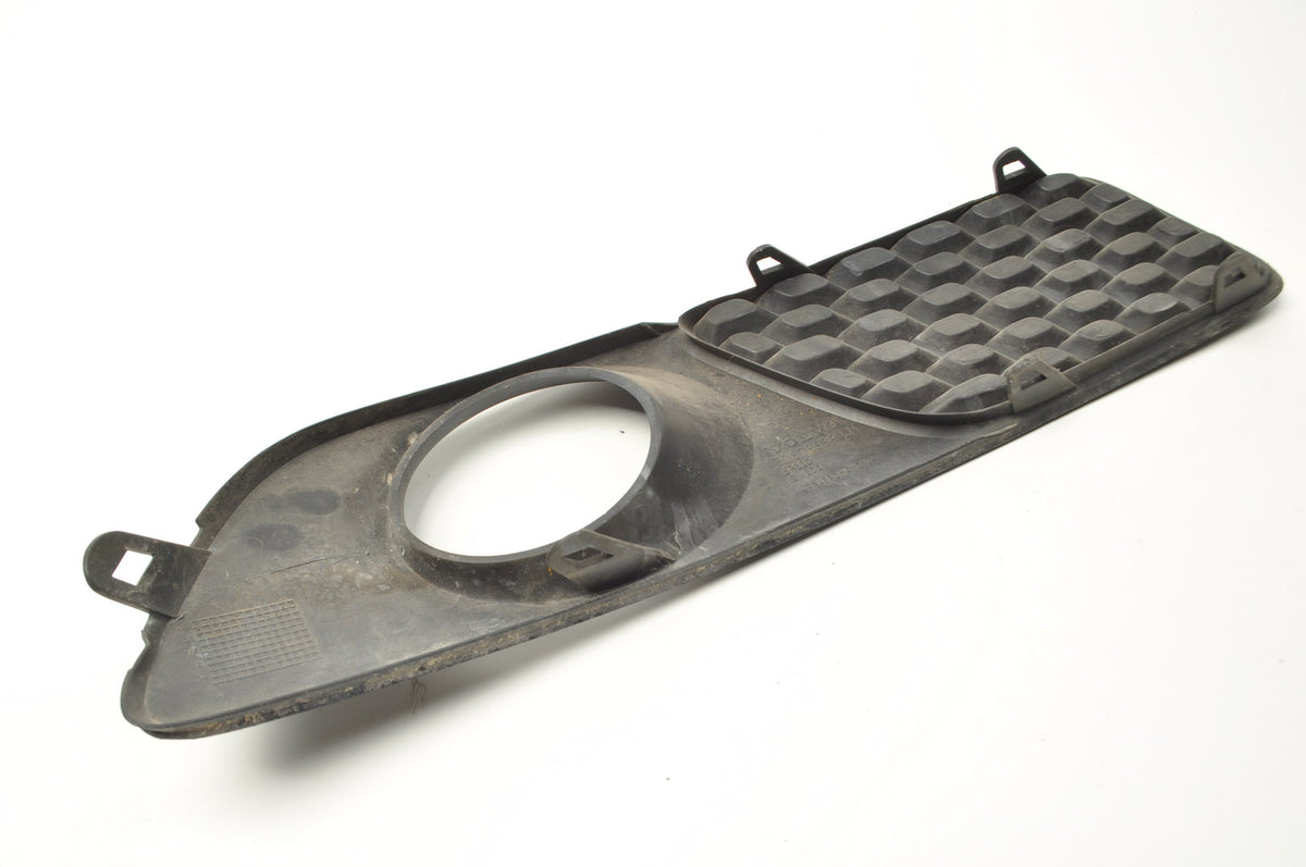 FRAME HALOGEN GRILLE LEFT VOLVO V70 III 30678639