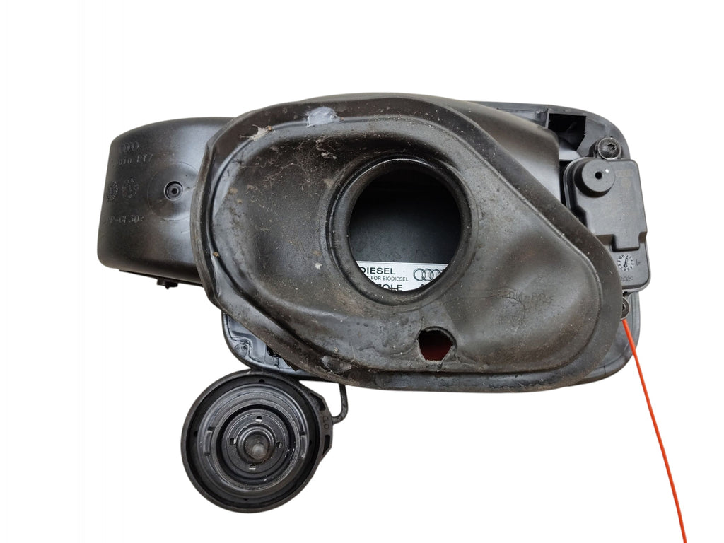 FUEL FILLER FLAP AUDI Q3 AND 8U (2011-2014) 8U0809906 PAINT CODE LZ3M