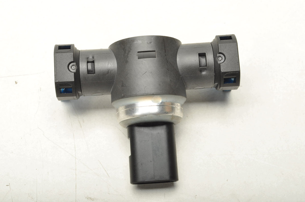 FUEL PRESSURE SENSOR VOLVO XC90 II XC60 V90 S90 V60 T8 32363464