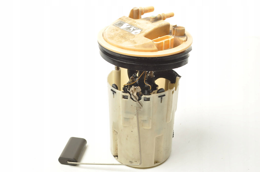 FUEL PUMP VOLVO C30 S40 II C70 V50 30792594
