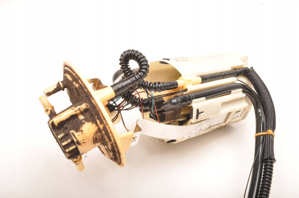 FUEL PUMP VOLVO S60 AND V70 II S80 XC90 2.0 T 20V 8629780
