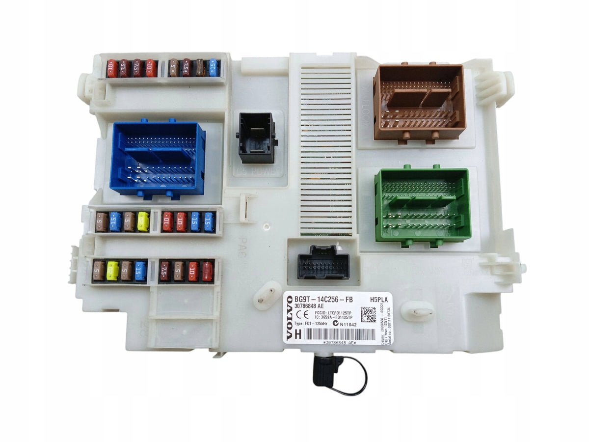 FUSE BOX BSI VOLVO S60 II 30786848