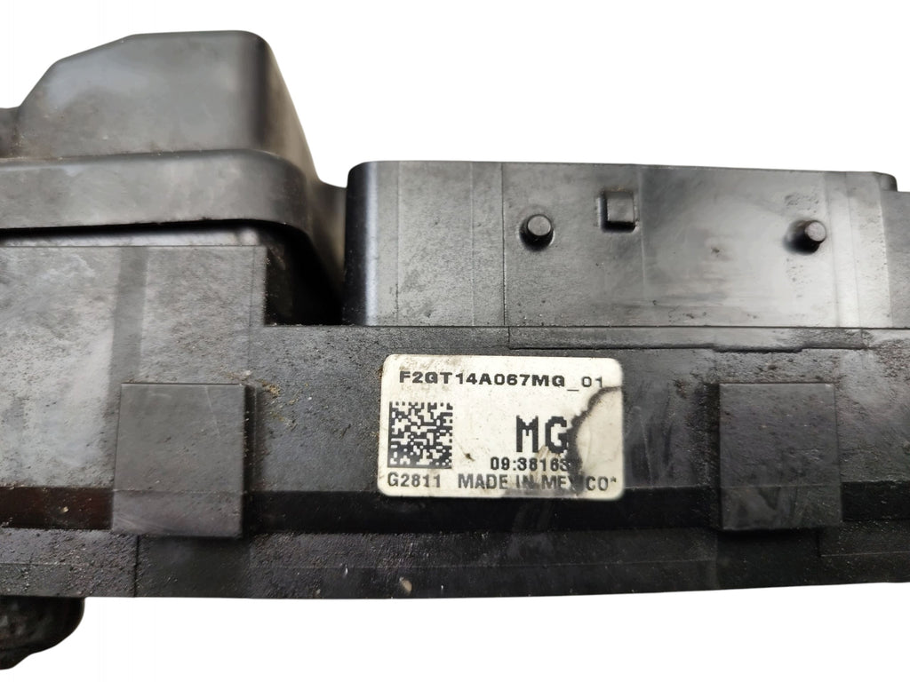 FUSE BOX FORD EDGE II F2GT14A067MG