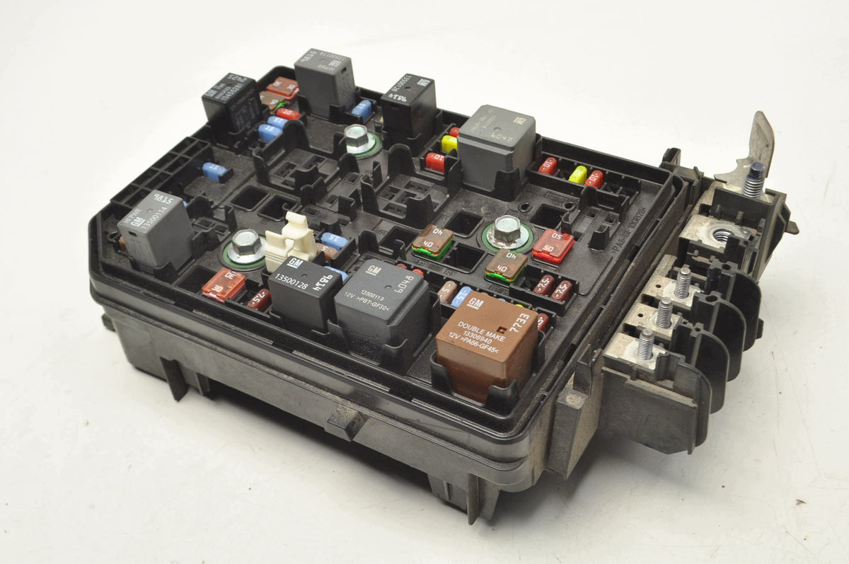 FUSE BOX OPEL ASTRA K 1.4 16V Turbo 150HP