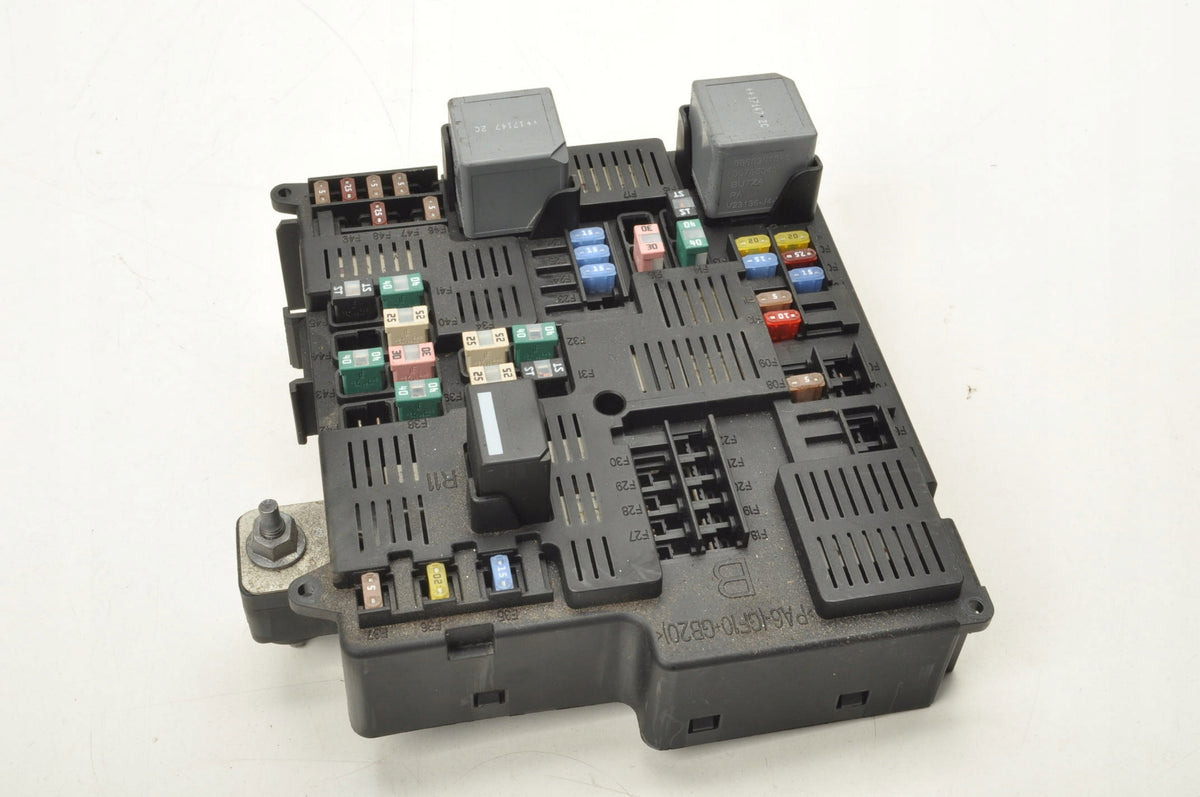 FUSE BOX VOLVO V90 S90 XC90 S60 V60 XC60 31473771